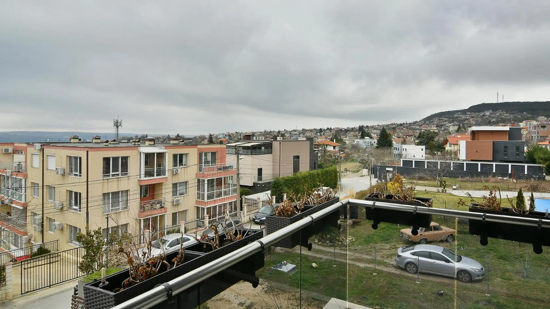 Seaview Flat With Pool & Street Parking Apartment Varna Bulgaria